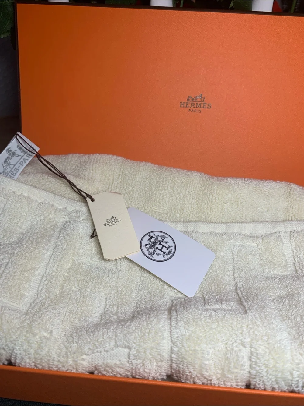 Hermès Cream Hand Bath Towel with Branded Tag